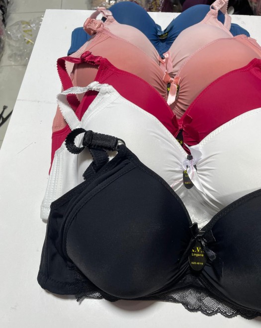 23503 İÇİ BOŞ BALENSİZ C KAP ASKILI SÜTYEN