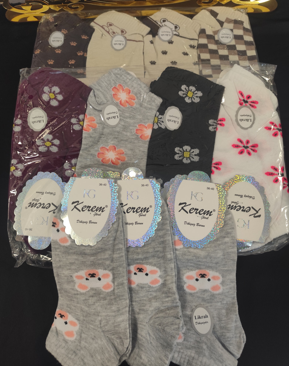 BAYAN DİKİŞSİZ DESENLİ PATİK