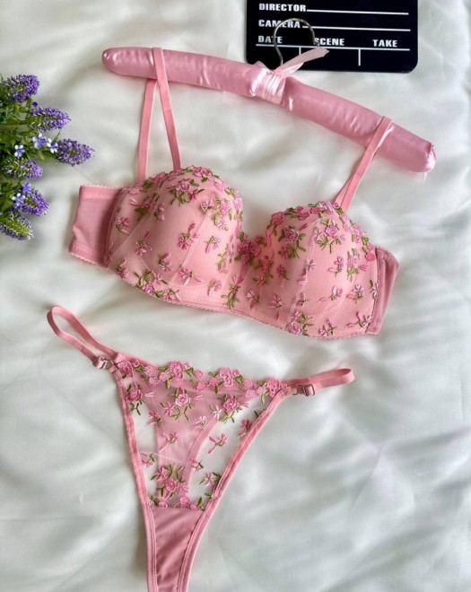 143 3 RENK BRODE İÇİ BOŞ LOTUS SÜTYEN TAKIM