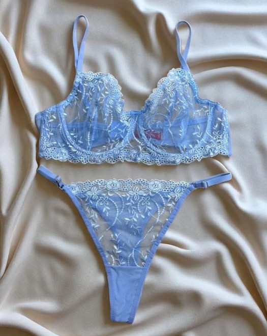 136  C-CUP BRODE DANTELLİ SÜTYEN TAKIM