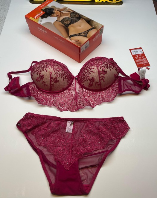 KALİTELİ KUTULU DOLGULU SÜTYEN TAKIM