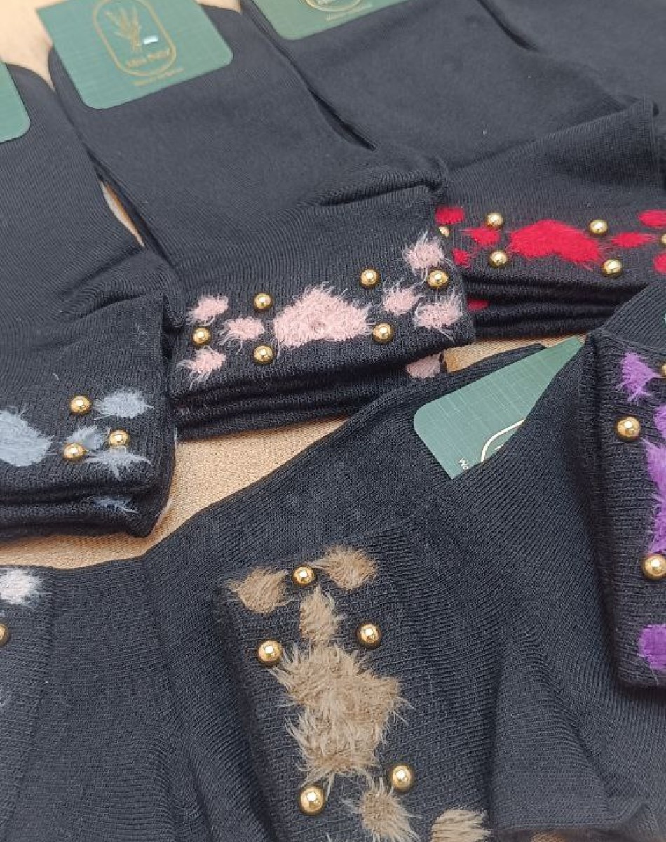 KUŞ TÜYLÜ İNCİLİ KADIN PATİK