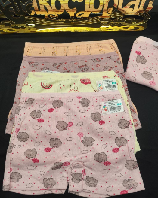 ÇOCUK KIZ DESENLİ FİTİLLİ BOXER