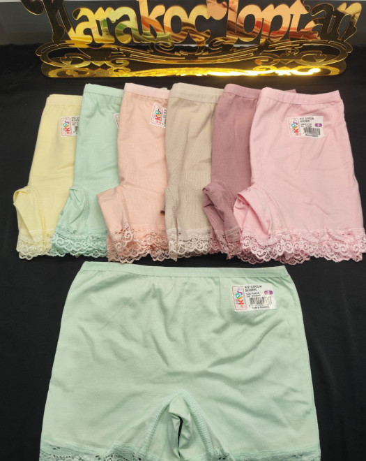 ÇOCUK KIZ DANTELLİ BOXER