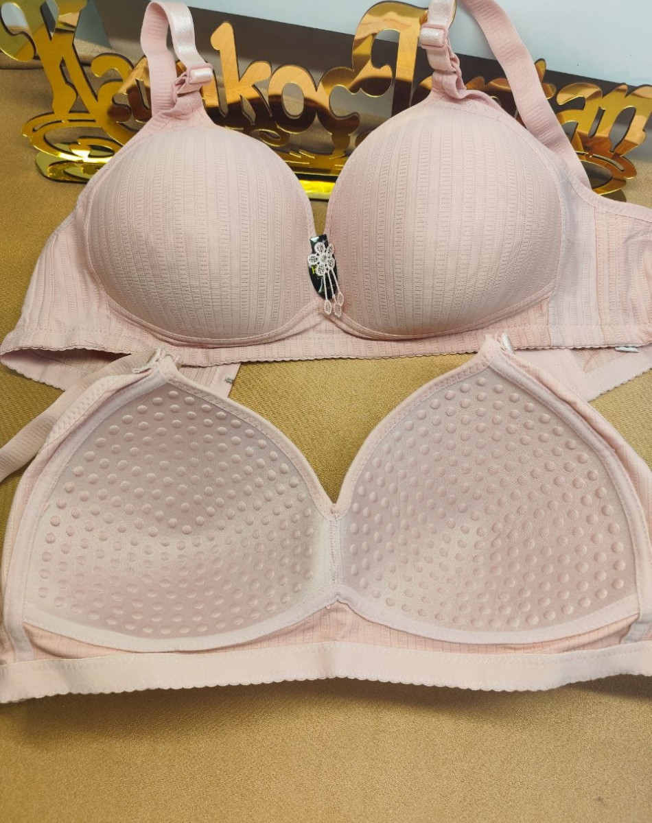 101 BALLENSİZ SİLEKONLU SÜTYEN