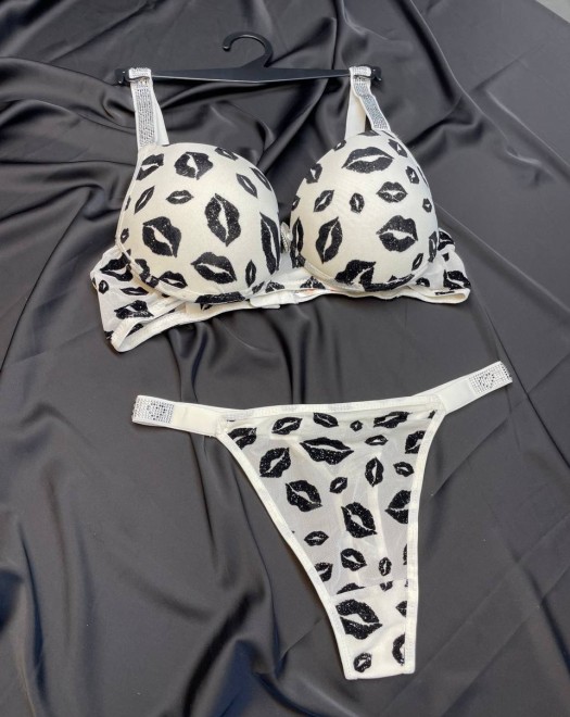 ÖPÜCÜKLÜ DOLGULU SÜTYEN TAKIM ÖPÜCÜKLÜ DOLGULU SÜTYEN TAKIM