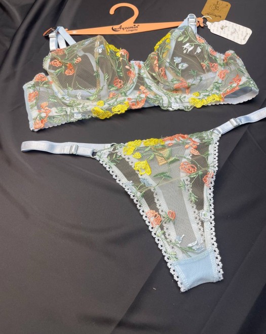 ÜÇ RENK BRODE B KAP SÜTYEN TAKIM