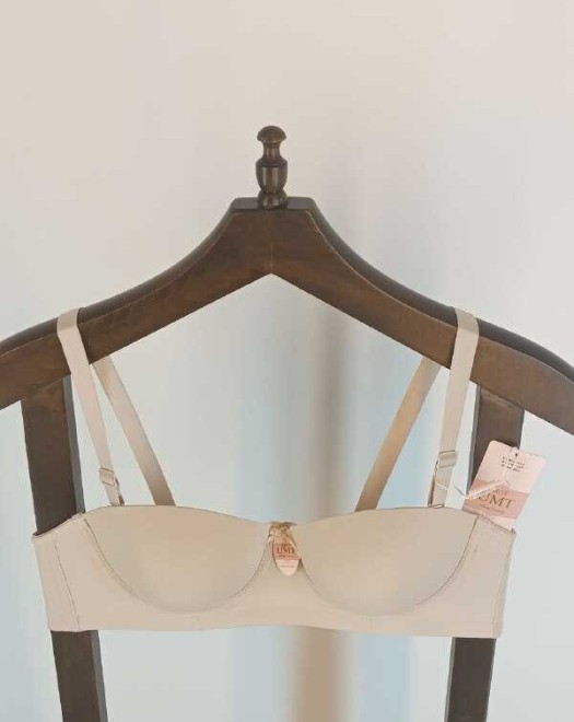 9935  C KAP YARIM DOLGU STRAPLEZ SÜTYEN